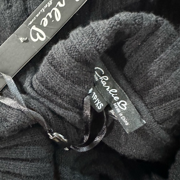 Charlie B Floral Textured Cowl Neck Sweater XS - Picture 7 of 7